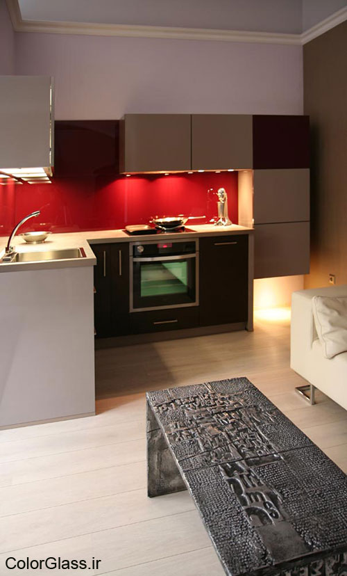 شیشه رنگی،لاکوبل،شیشه رنگی قرمز